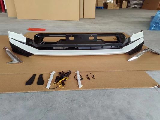 HILUX Grill delantero del coche para el nuevo parachoques delantero de 2021 estilo pequeño alrededor 2
