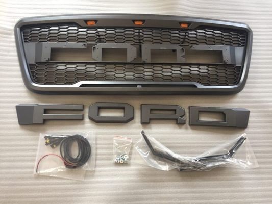 Grill delantero de automóvil personalizado y duradero para mejorar el rendimiento del vehículo