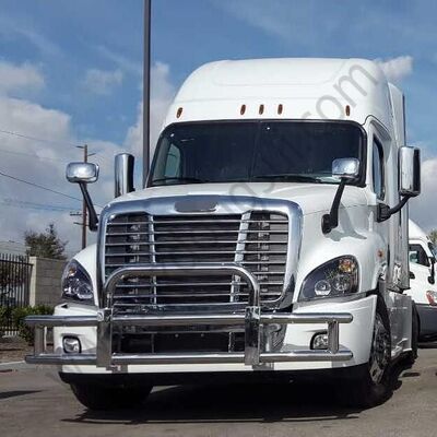 304 de acero inoxidable Truck Deer Guard 230 * 65 * 30cm con fácil instalación para camiones