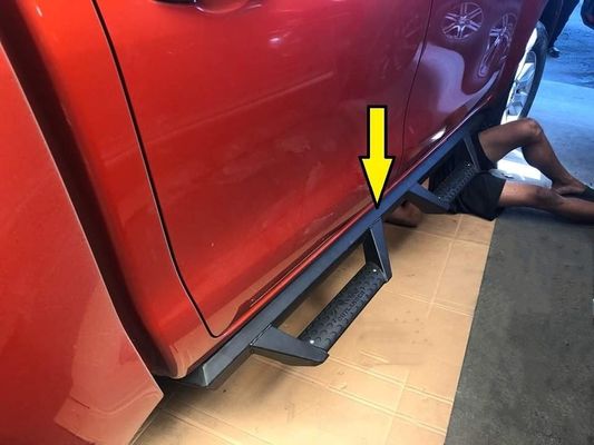Tableros de funcionamiento de Wholesale Metal Custom del fabricante del OEM, barras del paso del camión para Hilux LC NP300 Isuzu Triton