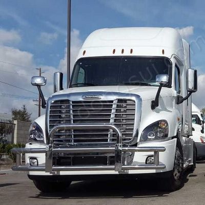 Semi acarree los tubos de Bumper 3m m del guardia de los ciervos de la parrilla de  Vnl