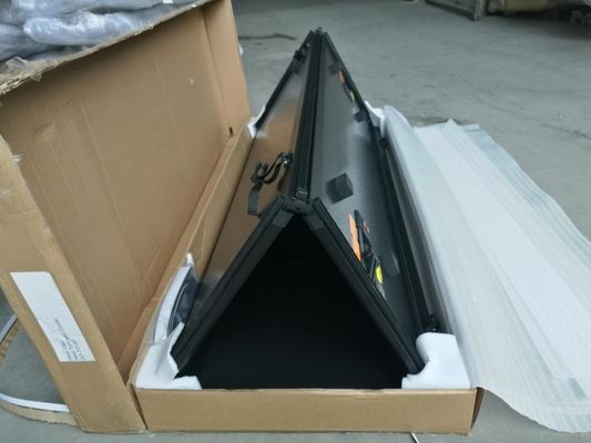 cubierta de cama triple dura del Tonneau de los accesorios del coche 4X4 para Nissan Navara NP300