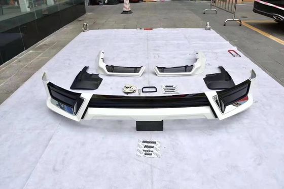 Crucero de Front Bumper Mud Guard Land de la cirugía estética del OEM con los guardabarros