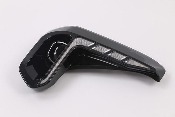 Luz ámbar blanca de la luz DRL de la cola de la linterna de Toyota Hilux Revo